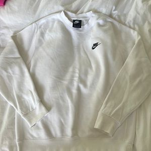 white nike crewneck